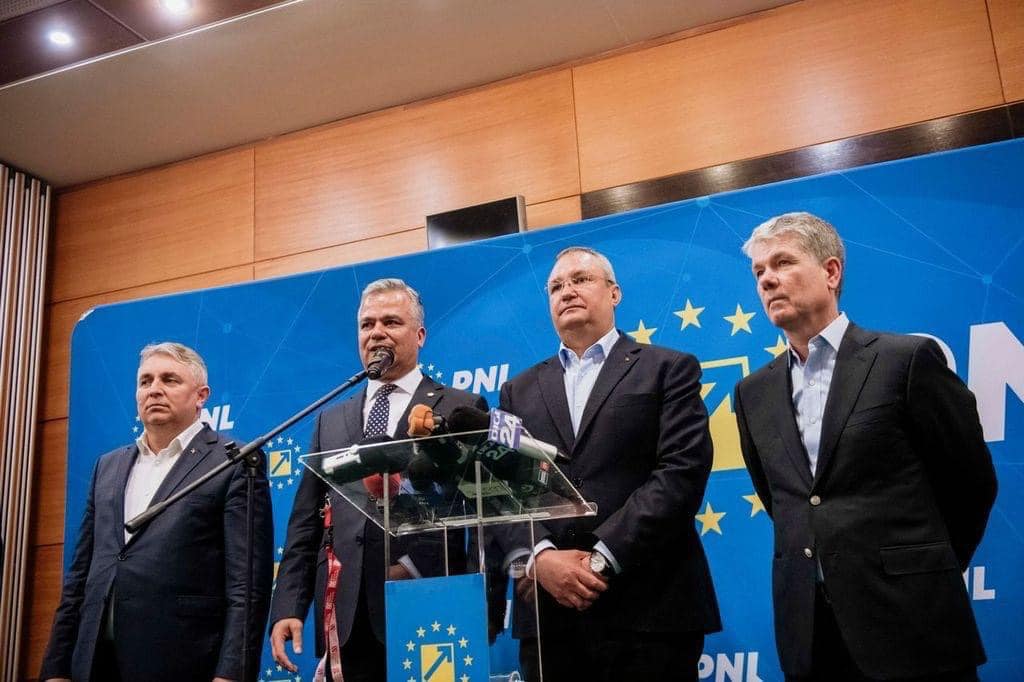 Procurorii DNA au pornit o anchetă de mare amploare la Brașov, iar efectul pe linie directă este aruncarea în aer a organizației județene și locale PNL Brașov